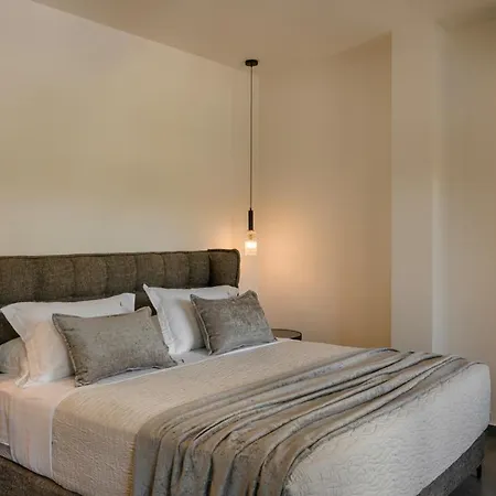 X Luxury * Argostoli (Kefalonia)