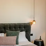 X Luxury * أرغوستولي