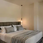 X Luxury * أرغوستولي
