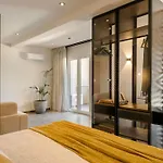 X Luxury ארגוסטולי