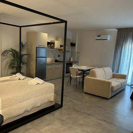 X Luxury ארגוסטולי