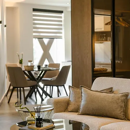 X Luxury Apartment *